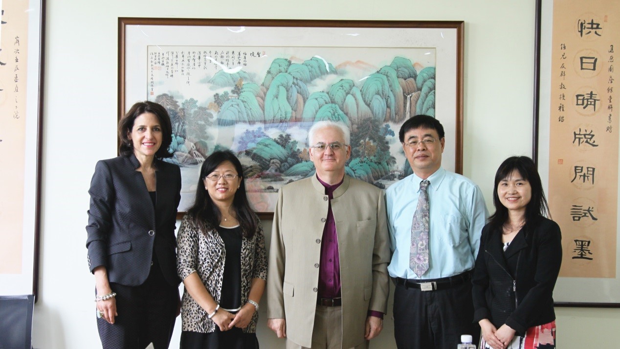 <a href='/d9/37/c49795a710967/page.htm' target='_self' title='拉筹伯大学代表团到访我院'>拉筹伯大学代表团到访我院</a>